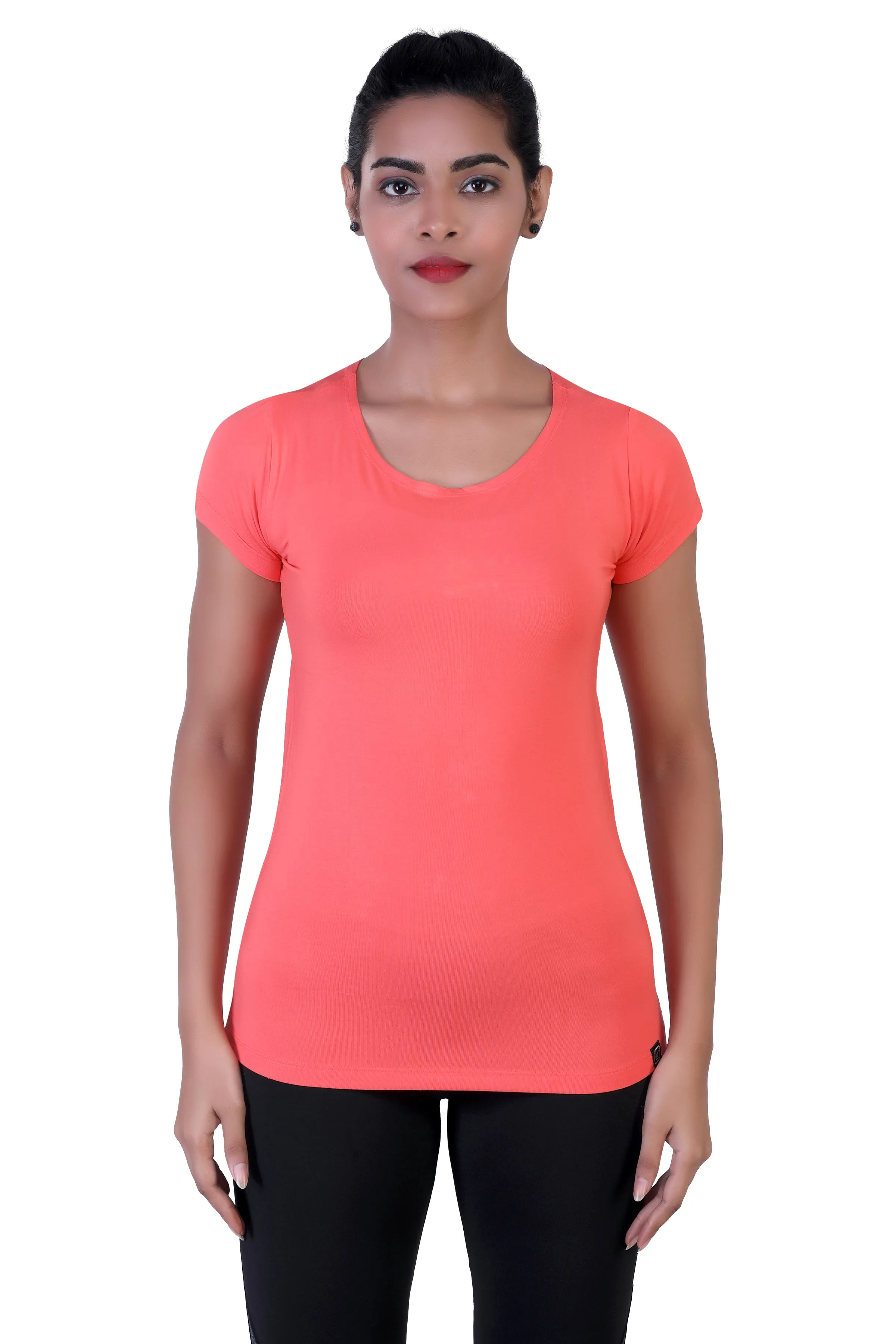 WOMEN'S SOLID ULTRA SOFT STANDARD FIT T-SHIRT
